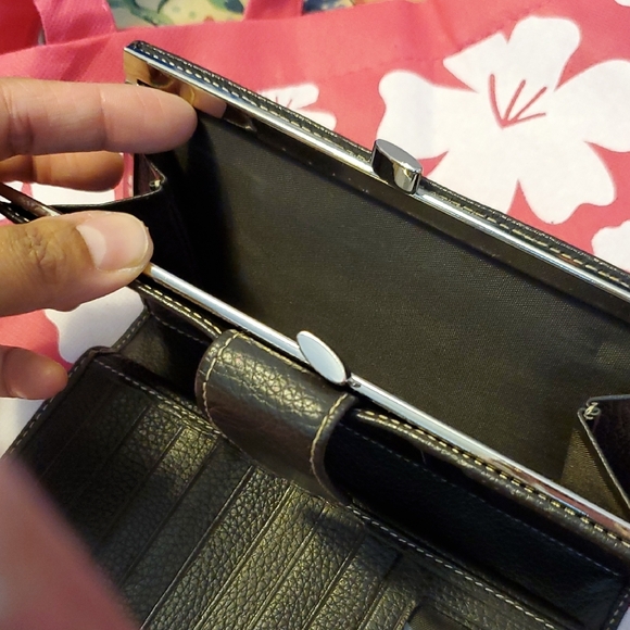 Black Leather Wallet by DANIER - Picture 4 of 7